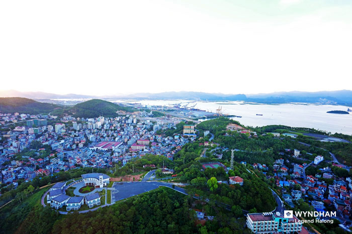 Cáp treo Nữ Hoàng Hạ Long Park 8